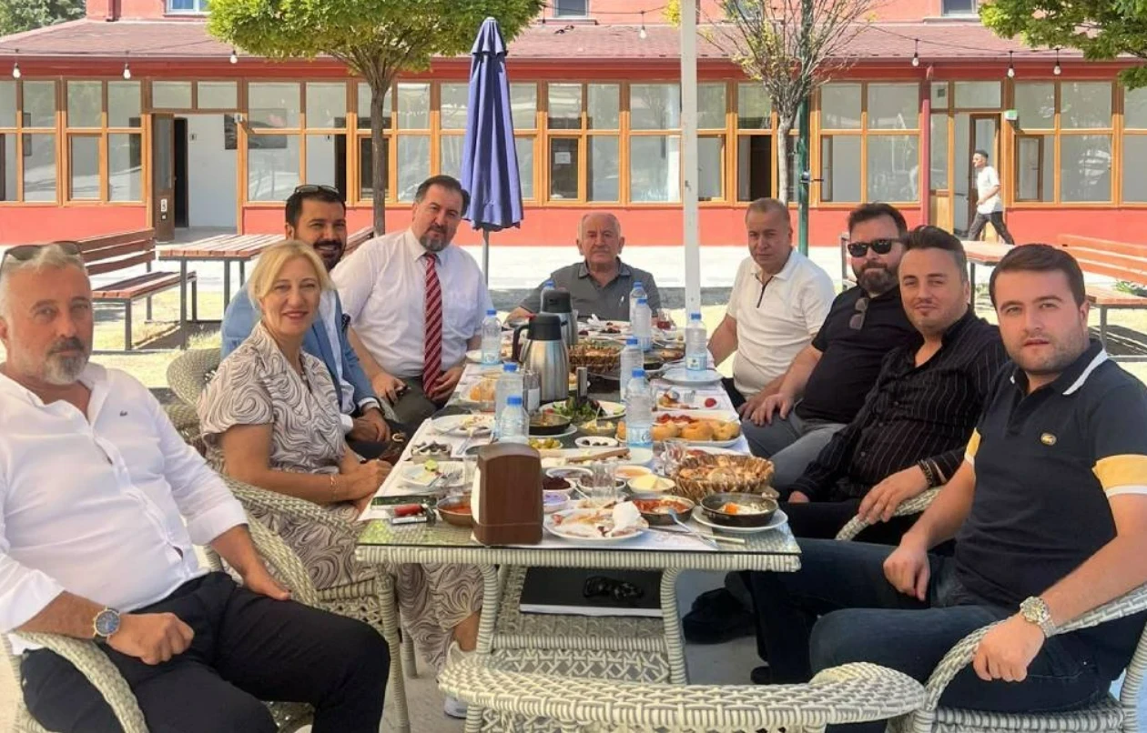 Dider Periyodik Yürütme Kurulu toplantımızı kahvaltı eşliğinde gerçekleştirdik